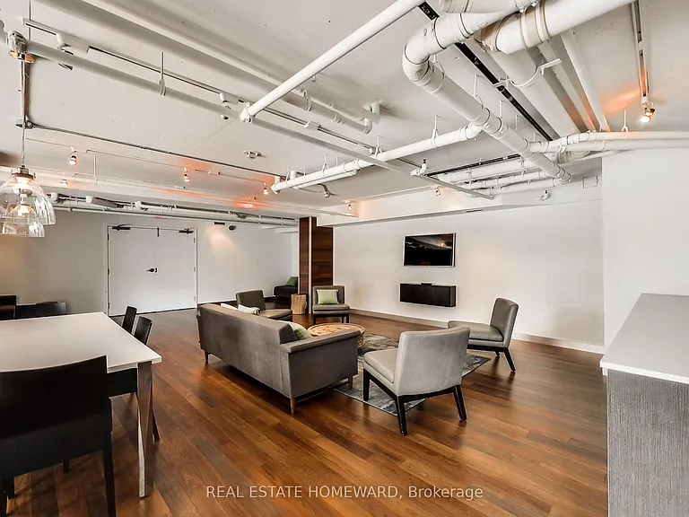 32 Camden St #706 — Photo 37