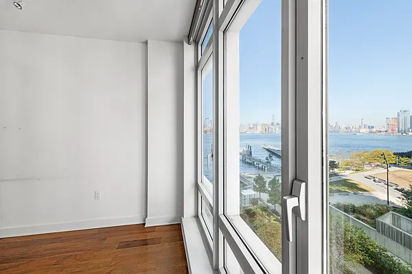 Rented by Compass | media 21