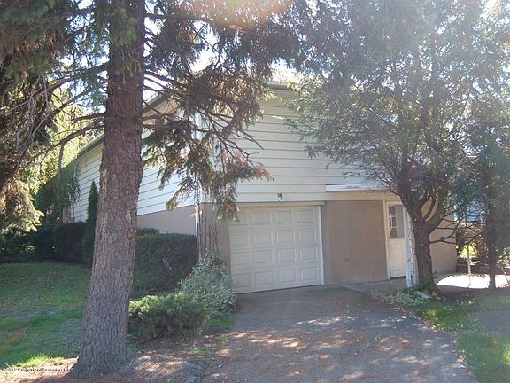 2nd image of 3200 Greenwood Ave