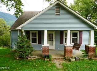 208 Mountain Rd, Luttrell, TN 37779