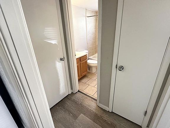 5th image of 551 Lowell Ave APT 11
