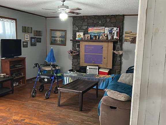 3rd image of 14408 Quinn Rd