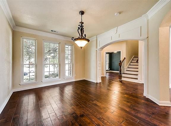 5th image of 8009 Alderwood Dr