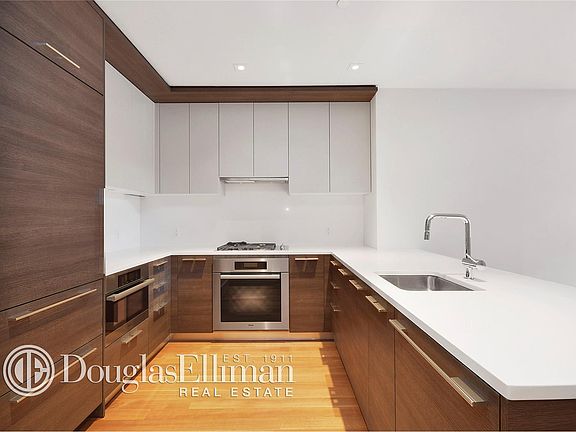 2nd image of 101 Leonard St APT 2A