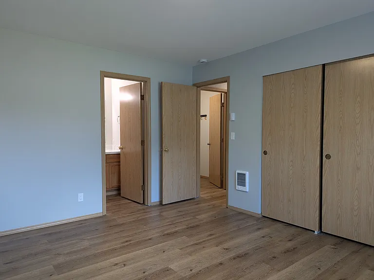 368 Snahapish Ave SE — Photo 14