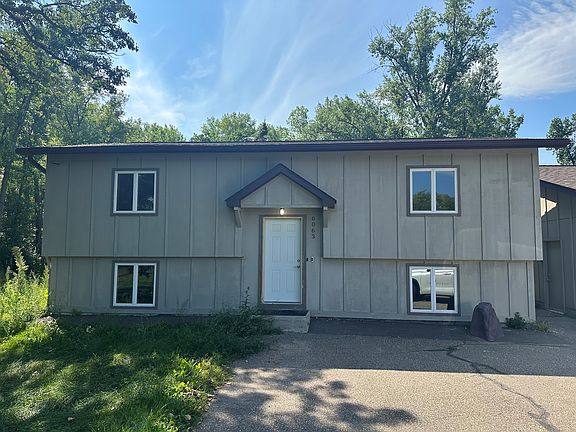 2nd image of 6063 Ash St