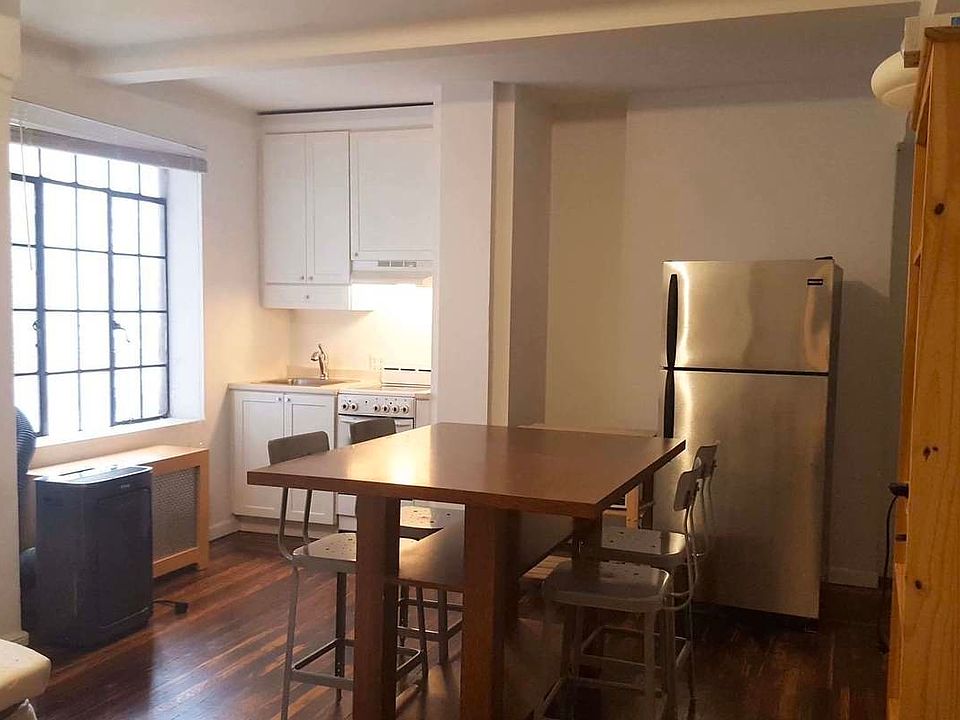 2nd image of 45 Tudor City Pl APT 1306