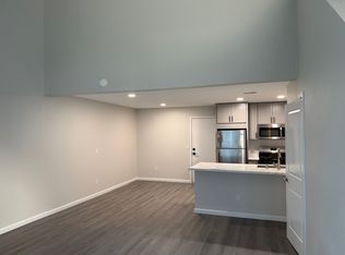 2518 England St APT 5, Huntington Beach, CA 92648