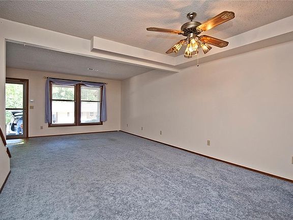 4th image of 47 Nantucket Dr