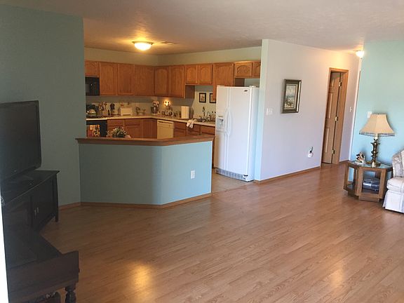 2nd image of 1939 W 86th Ln