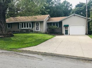 6030 Spires Dr, Erie, PA 16509