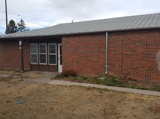 112 Cribbon Ave, Cheyenne, WY 82007