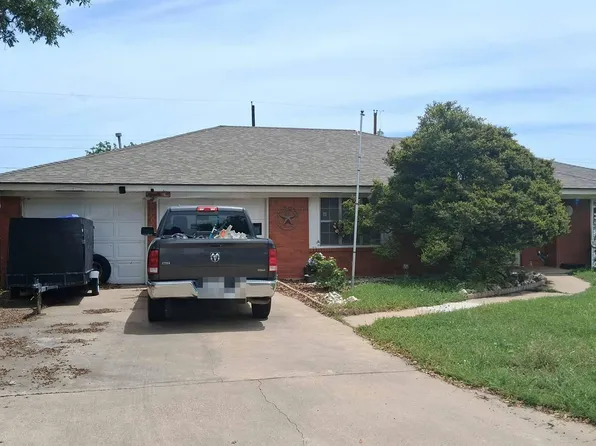 1802 Dove Creek Dr, San Angelo, TX 76901