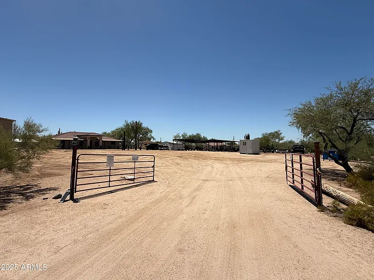 6703 E Calle De Las Estrellas — Photo 46