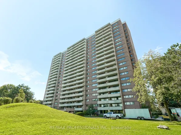 250 Scarlett Rd #1907, Toronto, ON M6N 4X5