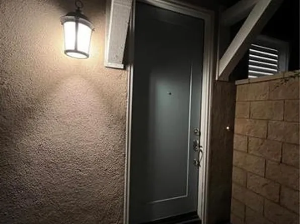 30205 Chamonix Cir, Menifee, CA 92585