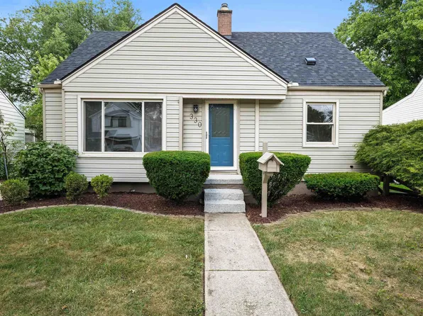 330 Gargantua Ave, Clawson, MI 48017