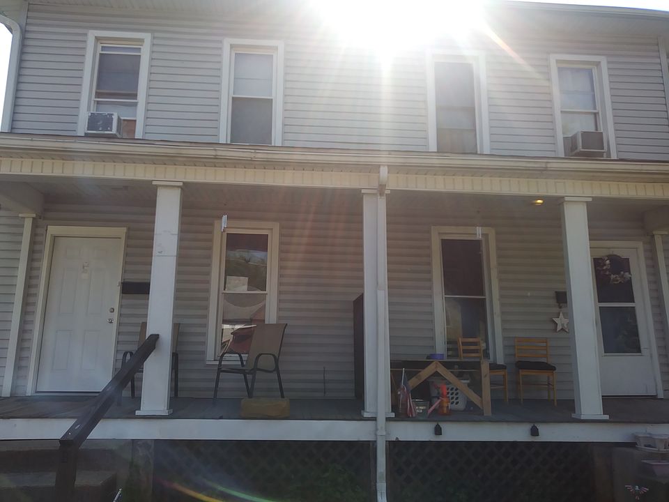 2nd image of 217 N 5th St