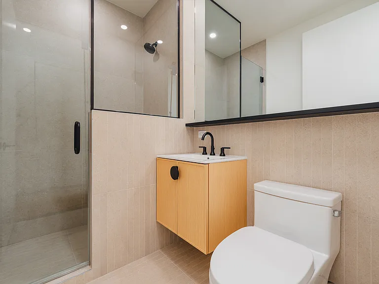 33 Franklin St #235 — Photo 10