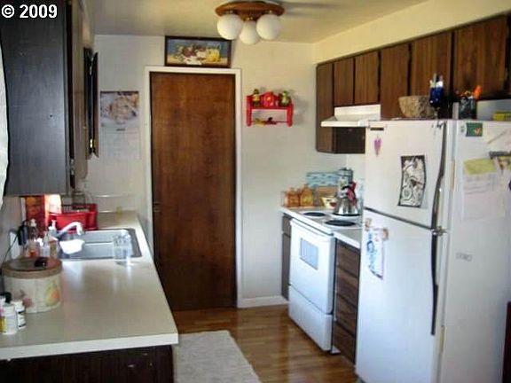 1143 N. Park Ave., Eugene