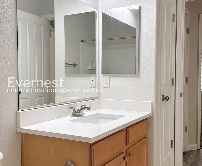 2057 E Calle Arroyo Lindo — Photo 14