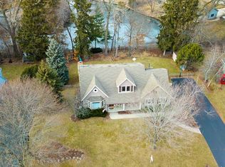 3700 Foxwood Rd, Racine, WI 53405