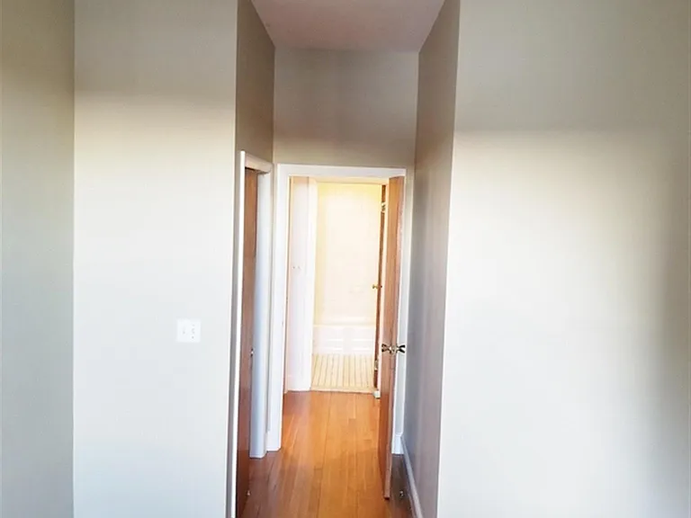 865 Massachusetts Ave — Photo 8