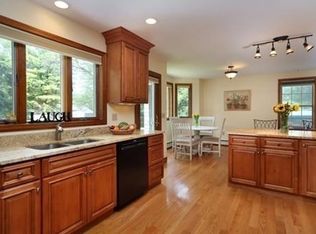 60 Woodland Rd, Bedford, MA 01730
