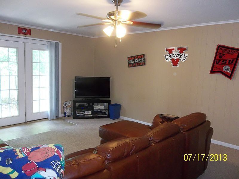 1st image of 1713 Azalea Dr APT B