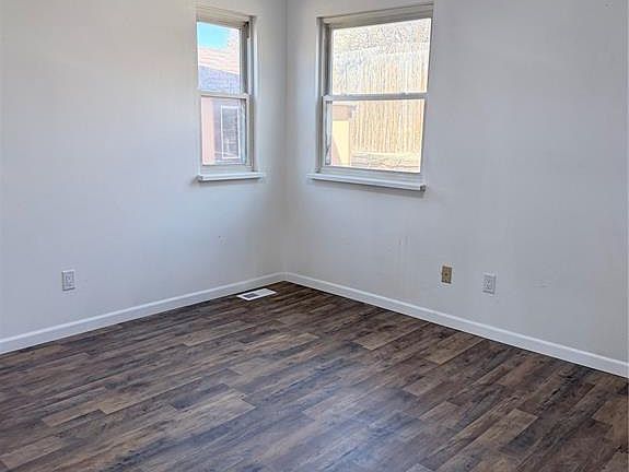 4th image of 3455 Foxridge Dr
