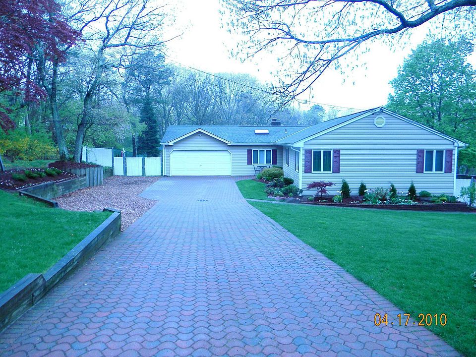  Like New Very Spacious Ranch