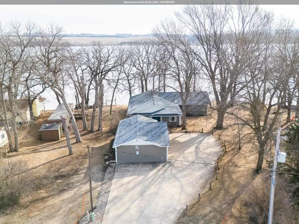 20560 232nd Ave, Milford, IA 51351