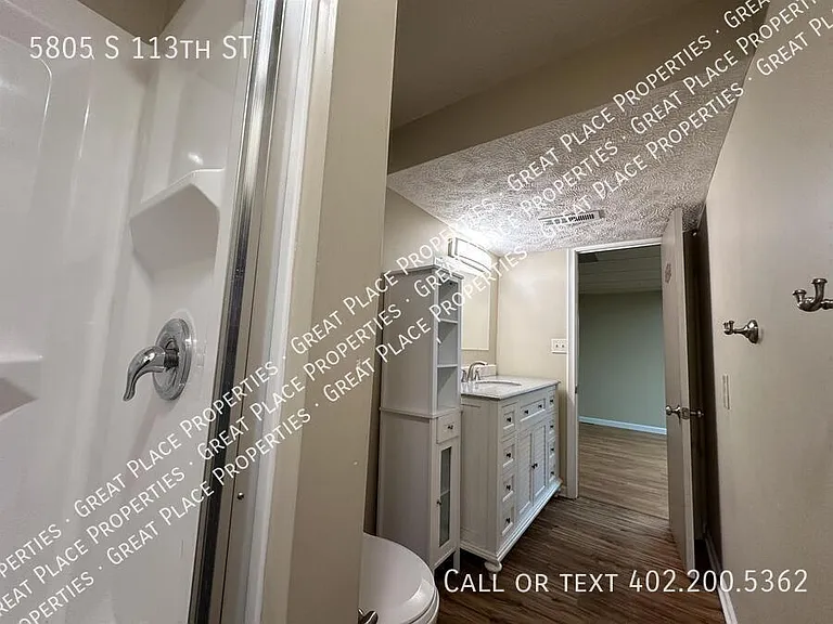 5805 S 113th St — Photo 19