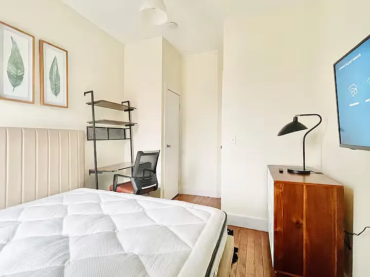4 bed, 1.5 bath, 1100 sqft, $1,200 — Photo 4