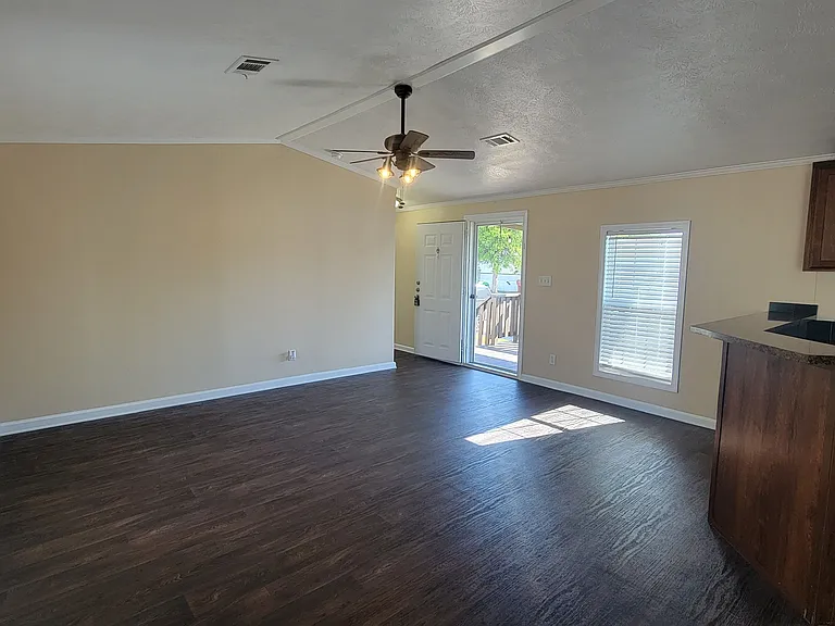 Lakewood Estates (TX) — Photo 15