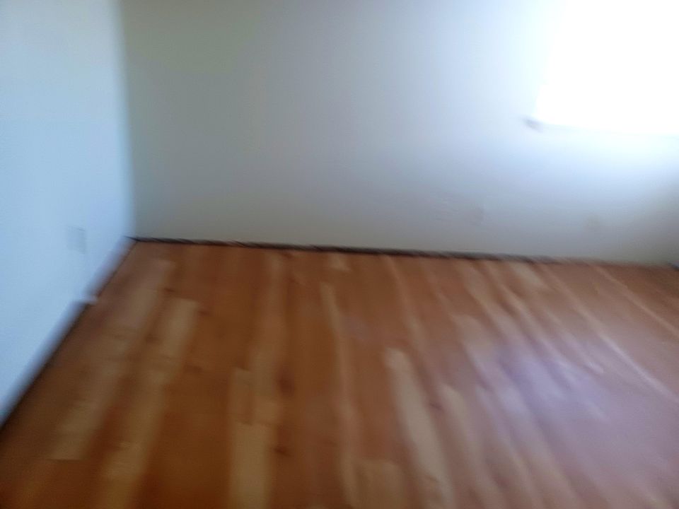 1st image of 118 Rainier St #5