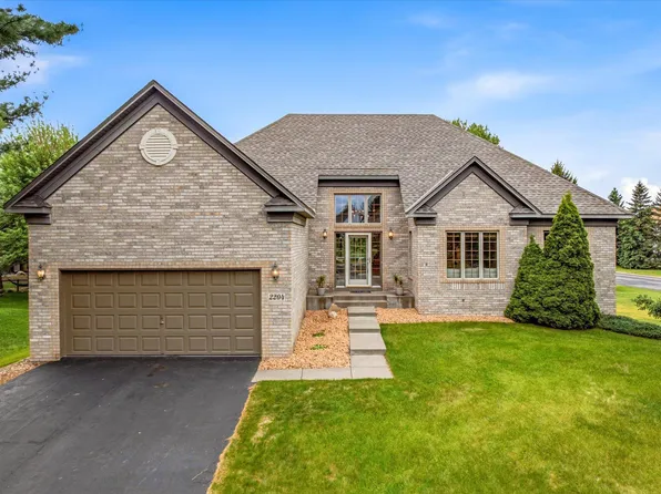 2204 White Pine Rd, Hudson, WI 54016