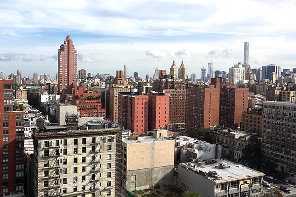 Rented by Manhattan Skyline | media 3