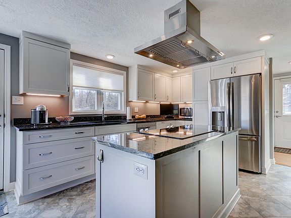 5th image of 10220 Westland Dr