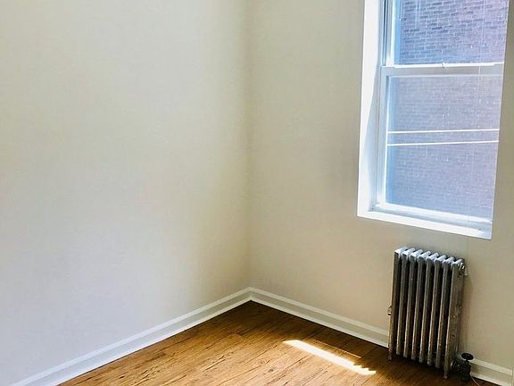 5th image of 70 Eagle St APT 2RR