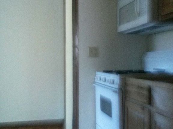 5th image of 408 Jackson St #1/2