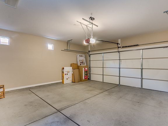 2nd image of 733 W Camino Tunera