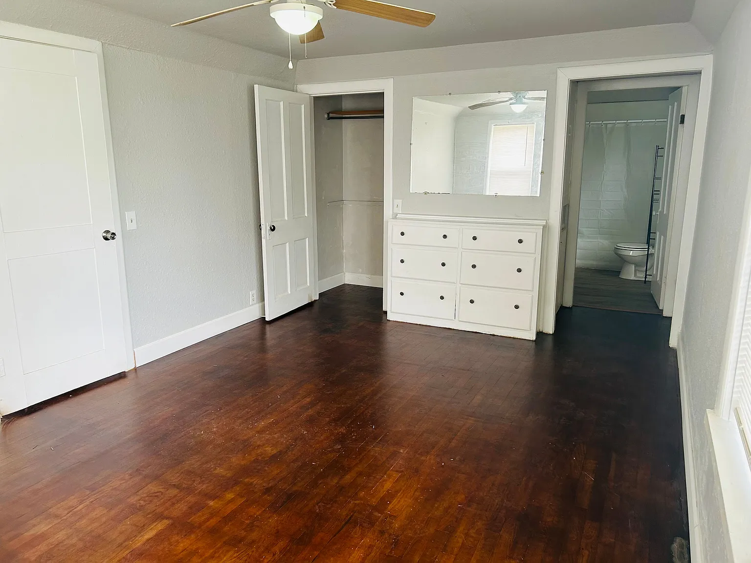 1 bed, 1.0 bath, 900 sqft, $925 — Photo 3