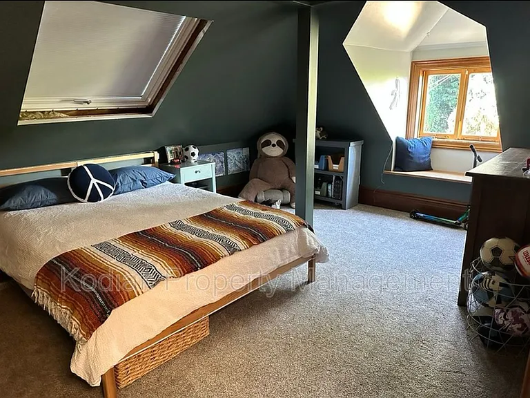 144 W Apricot Ave — Photo 15
