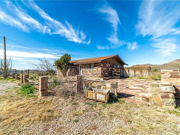 3rd image of 2487 W Oatman Highway