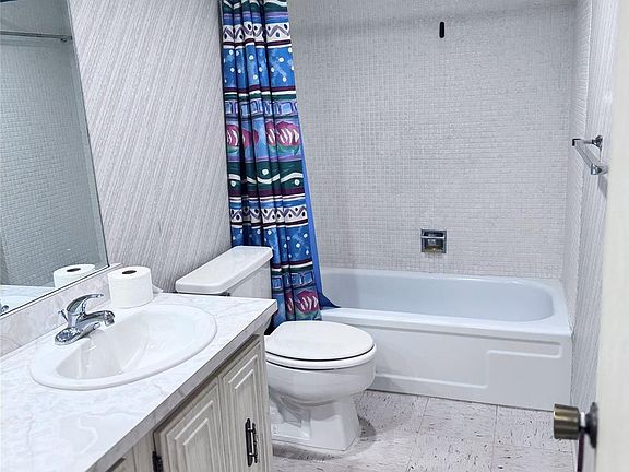 2nd image of 404 NW 70th Avenue #219