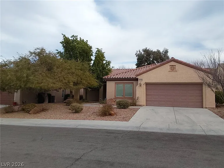 2140 Waterton Rivers Dr — Photo 1