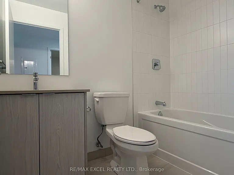 1660 Bloor St W #1013 — Photo 15