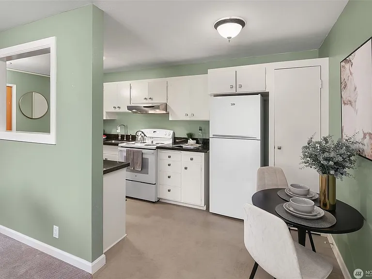 932 100th Ave NE #228 — Photo 6