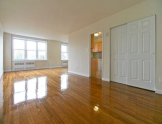 Rented by SW Queens Mezzanine | media 7